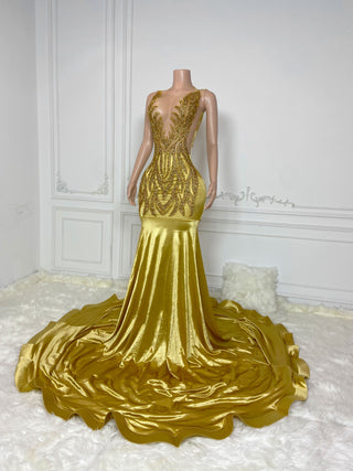 “Queen” Gown